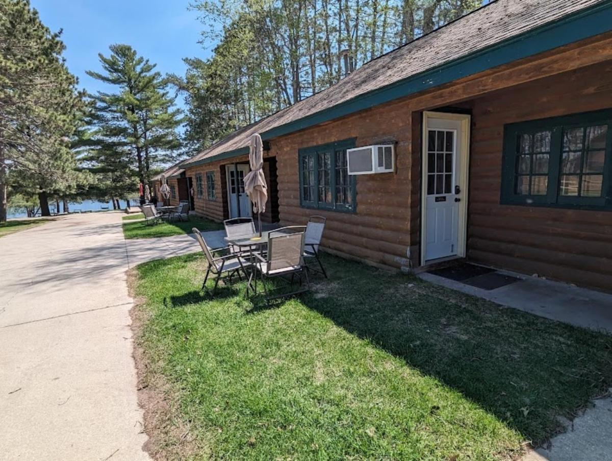 Riverside Point Resort Motel Park Rapids Esterno foto