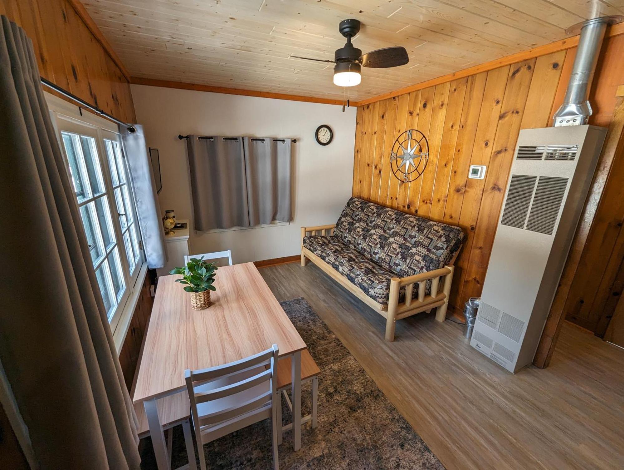 Riverside Point Resort Motel Park Rapids Esterno foto